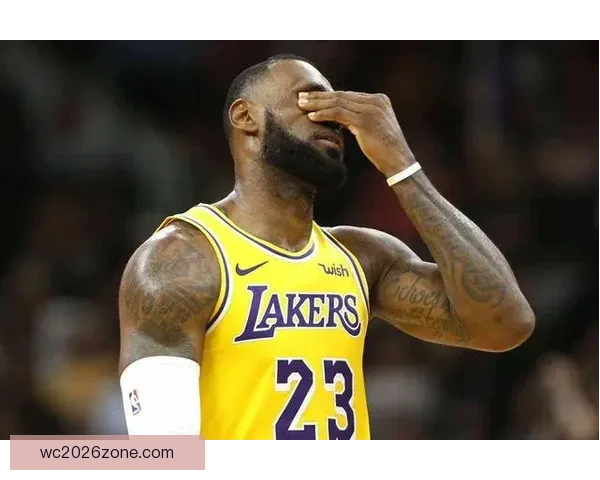 詹姆斯35分9三分创奇迹 近16年首次成队史第一人